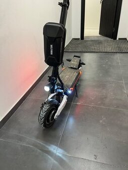 Elektrokoloběžka Blade 10