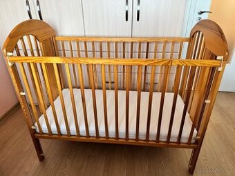 Dětská dřevěná postýlka 120 x 60 cm