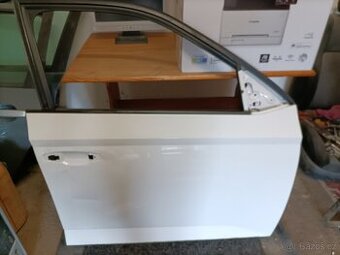 Dveře přední Fabia 3 na opravu