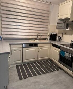 Venkovská kuchyně do U se spotřebiči,5792