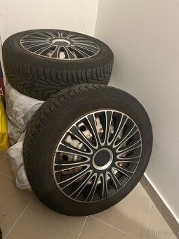 4× ocelová kola R16 se zimními pneumatikami 205/55 R16