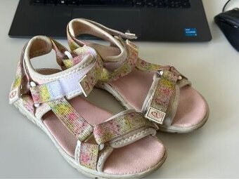 dětské sandály vel. 33 a vel. 36