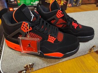 Nike Air Jordan 4 Retro "Red Thunder" vel. 44 EU