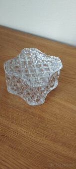 skleněná dóza s víkem, polobrus