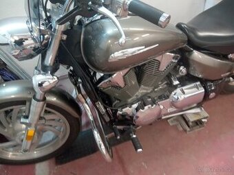 Honda vtx 1300c