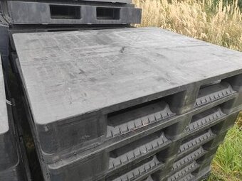 Plastové palety