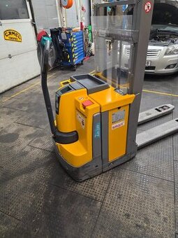 Paletovy vozík Jungheinrich ejd 220 - 1