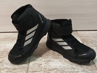 Dětská zimní obuv Adidas Terrex vel.39 1/3