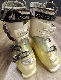 Lyžařské boty