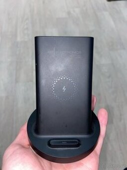 stojánek pro bezdrátové nabíjení