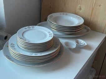 Starožitná jídelní sada servis porcelán Bohemia Czechoslovak