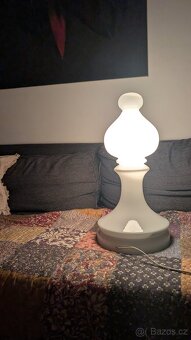 Retro lampy šachové figurky