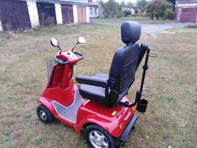 Neježděný elektrický invalidní a seniorský vozík SELVO 4800