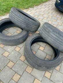 Pneu 225/55 R19