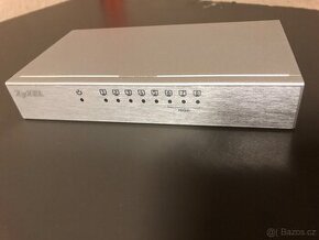 Zyxel ES-108A v2 - 1