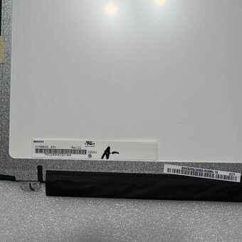 Predám obrazovku do notebooku 15,6" LED SLIM displej 30 pin