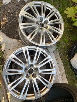 Prodám 4 hliníková ALU kola z Audi A8 D4 (2011)