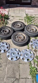 Zimní pneu 165/70r14 s disky fabia 1 + poklice
