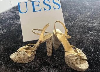 NOVÉ ORIGINÁL SANDÁLY GUESS