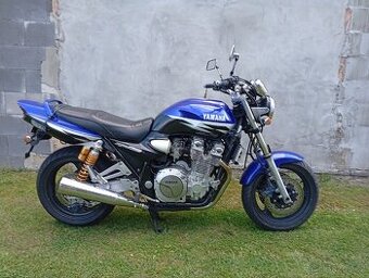 Yamaha XJR 1300