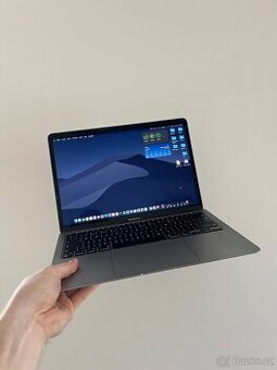 MacBook Air M1 (16GB RAM / 256GB SSD)