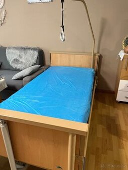 Elektrická polohovací postel