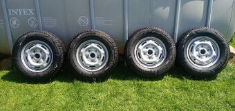 PRODÁM MOC PĚKNOU ZIMNÍ SADU NA FORD TRANSIT R16