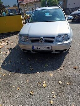 prodám VW Bora ,1.6.74kW r.v.2000 TZ, STK 10/2026