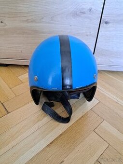 Přilba na veterána, retro přilba- KOVONA KARVINÁ č. 2