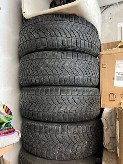 Zimní kola r 16, 205/55 + poklice