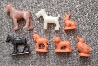 Retro miniaturní zvířátka z plastu 7 ks