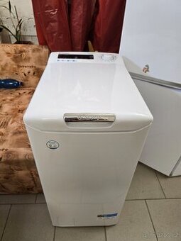 Rok stará pračka značky Candy