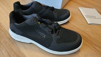 Pracovní boty Uvex vel.45