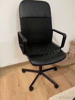 Kancelářské křeslo