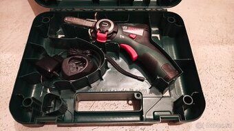 Aku prořezávací pila Bosch EasyCut 12V