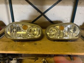 Přední světla VW GOLF IV