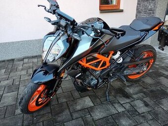 KTM Duke 390
