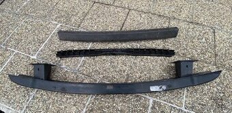 Výztuha zadního nárazníku passat b 5.5