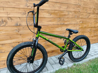 Freestyle kolo Mongoose Legion 20"