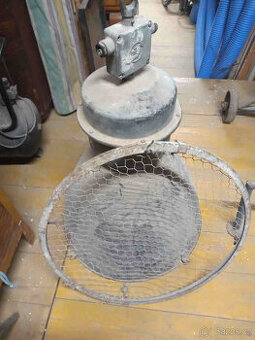 Průmyslové svítidlo