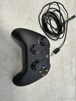 Originální Xbox ovladač (černý) + USB kabel