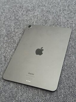 iPad Air M1