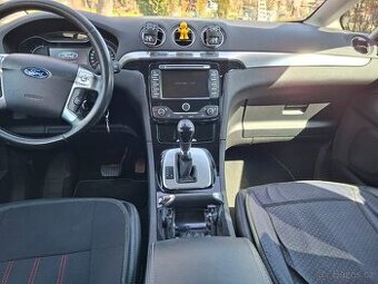 Prodám velmi zachovalý Ford SMAX