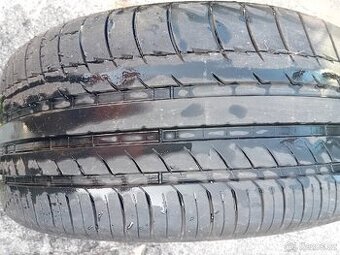Prodám Sadu pneu 215/45/18 Pirelli