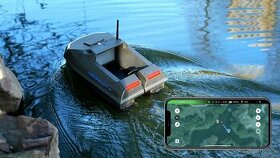 Zavazeci lod s GPS autopilotem