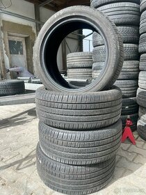 Letní pneu 235/45 R18 - 1