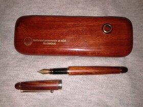 Dřevěné pouzdro s inkoustovým perem - 1