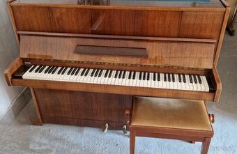 Piano Scholze - Petrof - Hnědý lesk se židlí REZERVACE