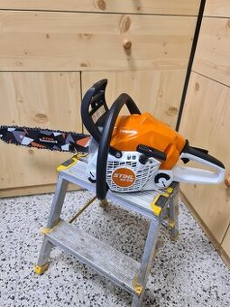 Obrázek k inzerátu: Motorova pila Stihl MS 212