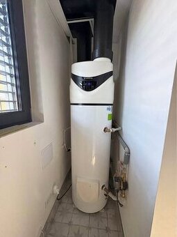 Ohřívač vody s tepelným čerpadlem Ariston NUOS PRIMO 240 HC
